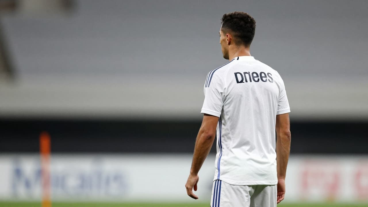 Trent Alexander-Arnold in Real Madrid kit