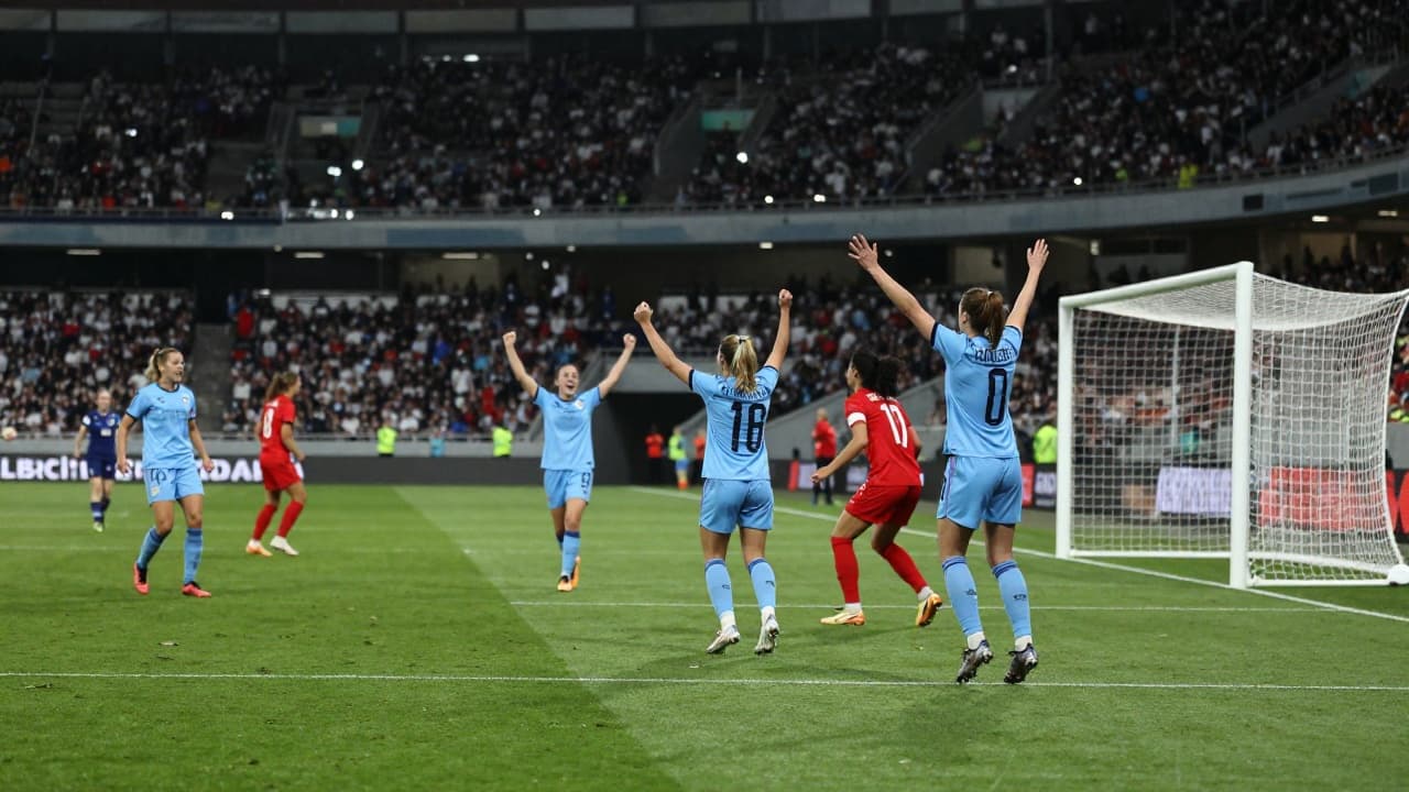 Manchester City players celebrate the victory