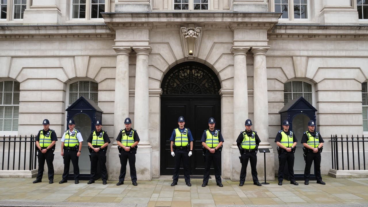 Entrance to the court building in London