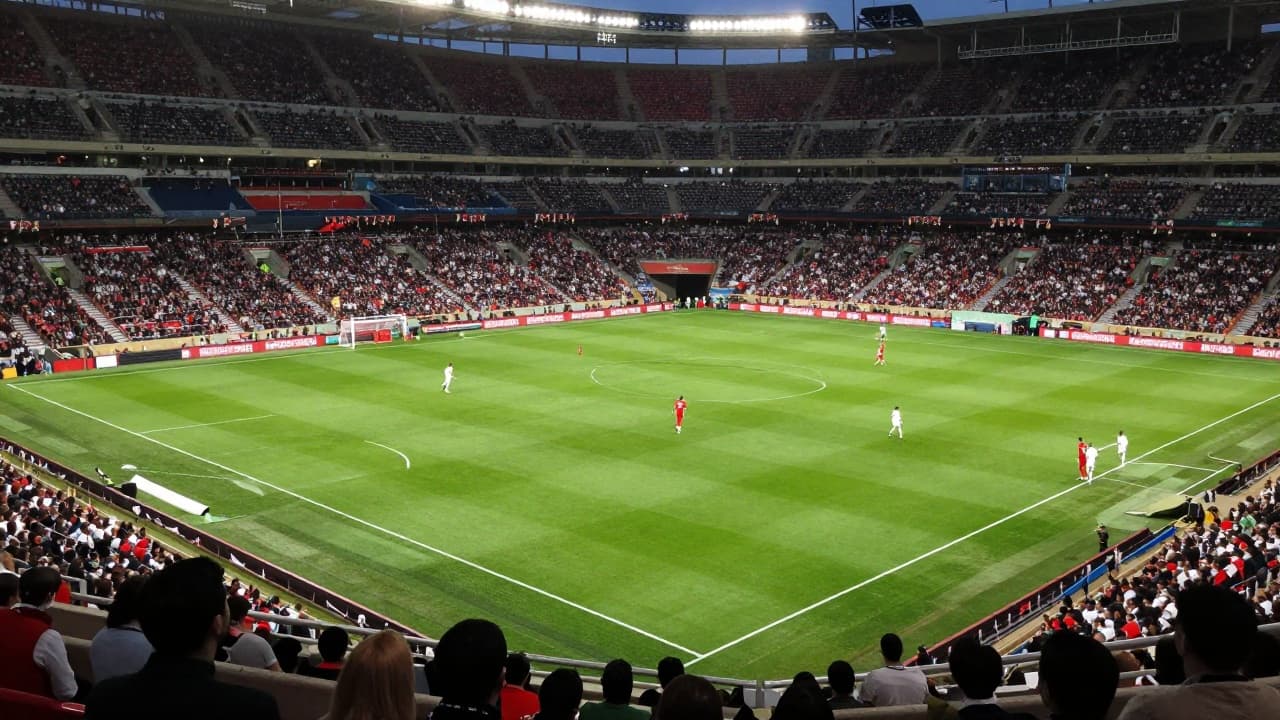 Nogometna utakmica na stadionu u Sevilli